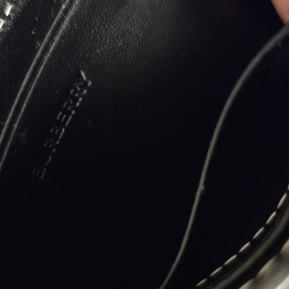 Authentic Men's Burberry Wallet - Picture 3 of 6